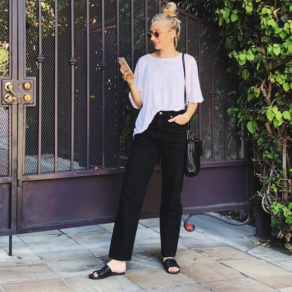 Meet your Posher, Olivia - Picture 1 of 1